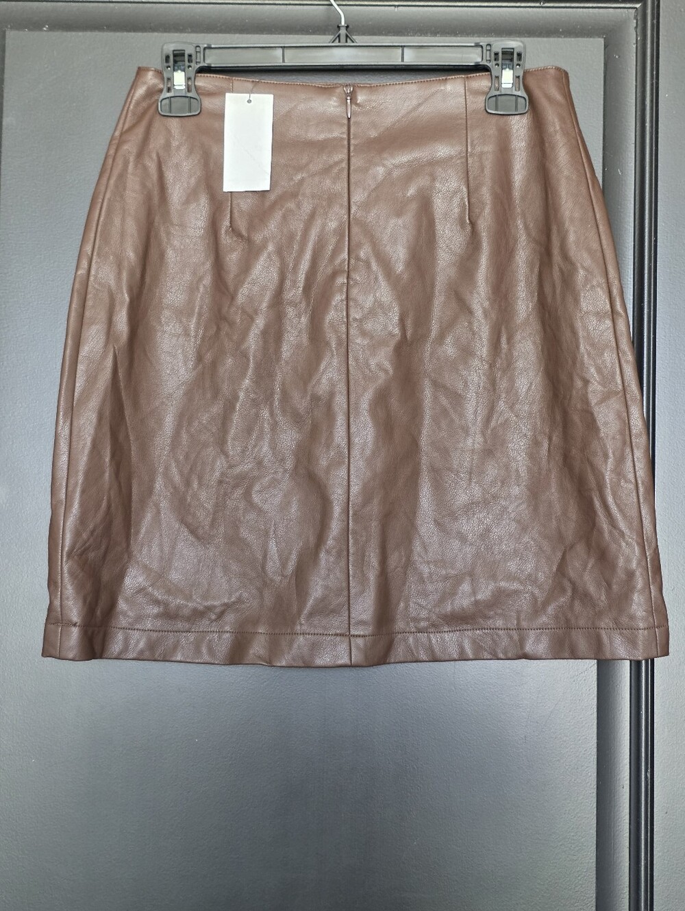 Black Tape Brown Faux Leather Mini Skirt Women's Small Zip Back Pocket Detail - Picture 5 of 8